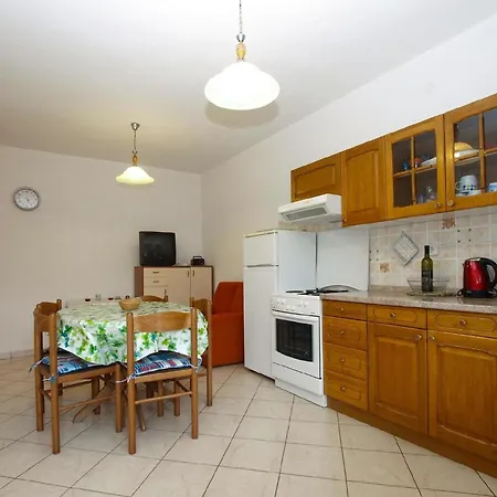 Fuer 5 Personen Ca 50 Qm In Fazana, Istrien Istrische Riviera Valbandon